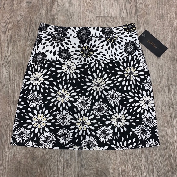 Zara Dresses & Skirts - NWT Zara Basic | Floral Sunflower Skirt